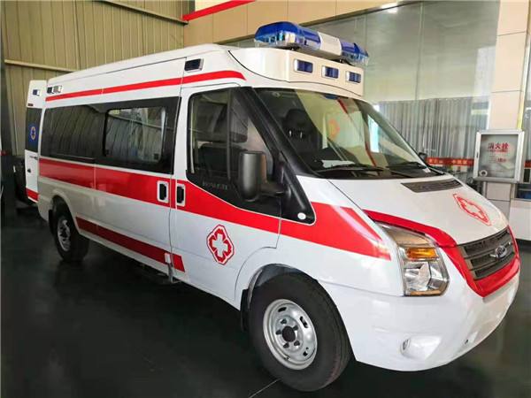 云梦县福特V362救护车